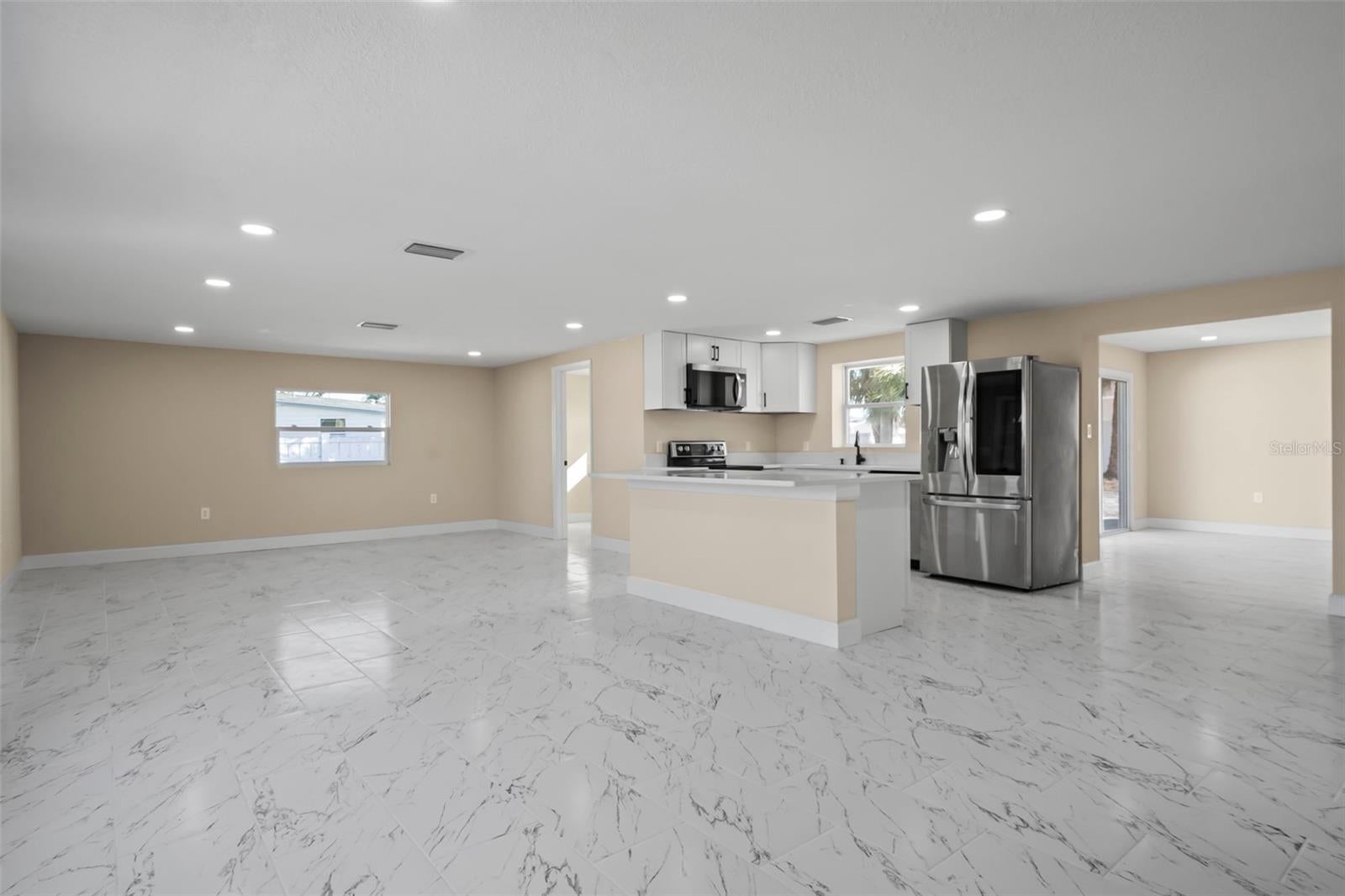 6211 Cornell Rd, Bradenton, FL 34207 photo