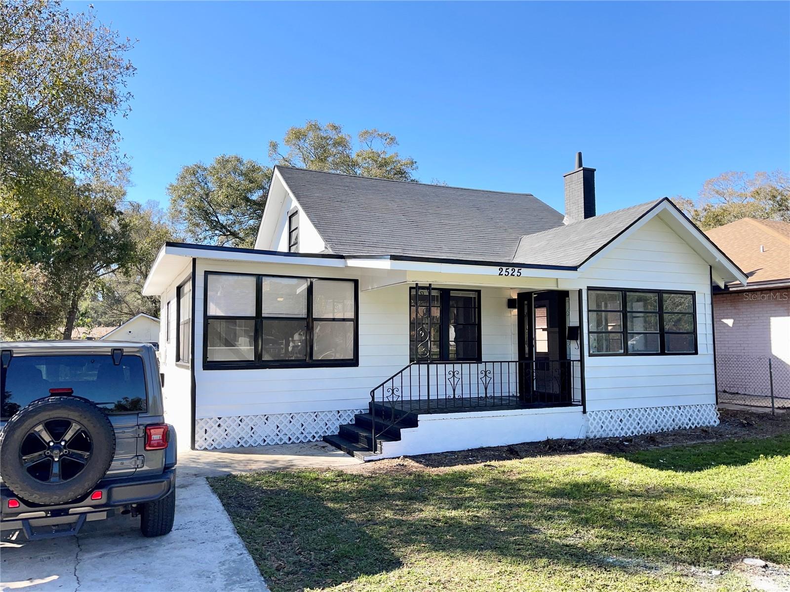 2525 37 St, Saint Petersburg, FL 33711