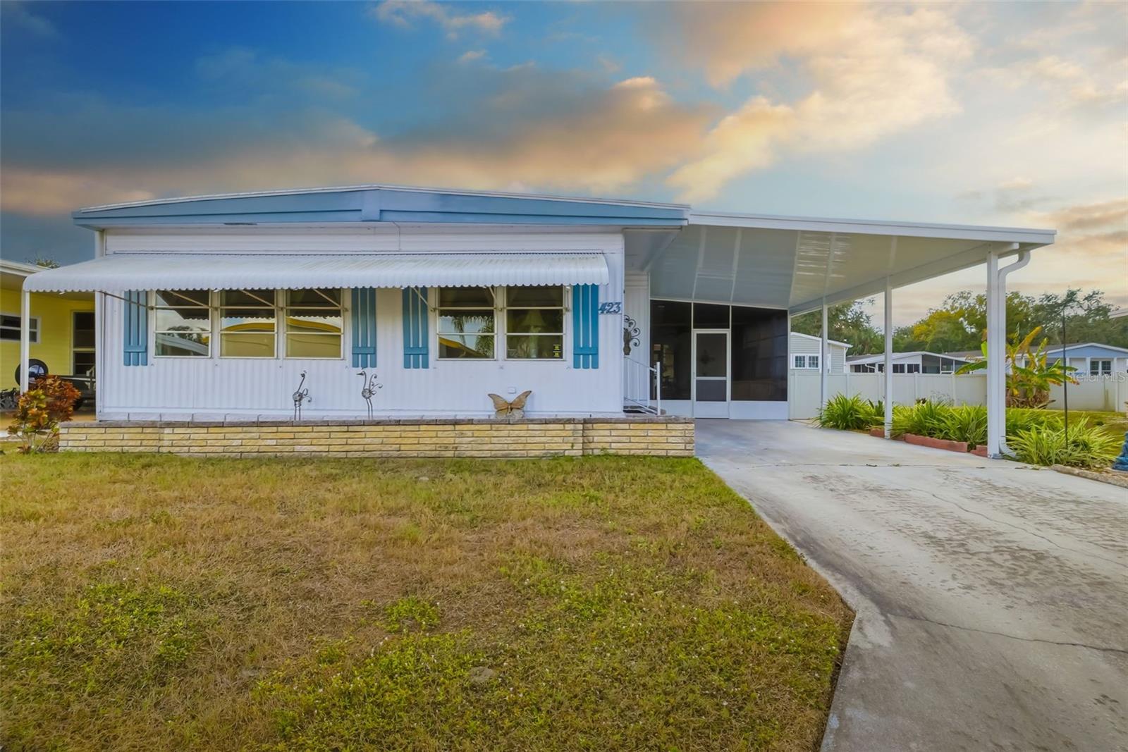 5619 Bayshore Rd, Palmetto, FL 34221