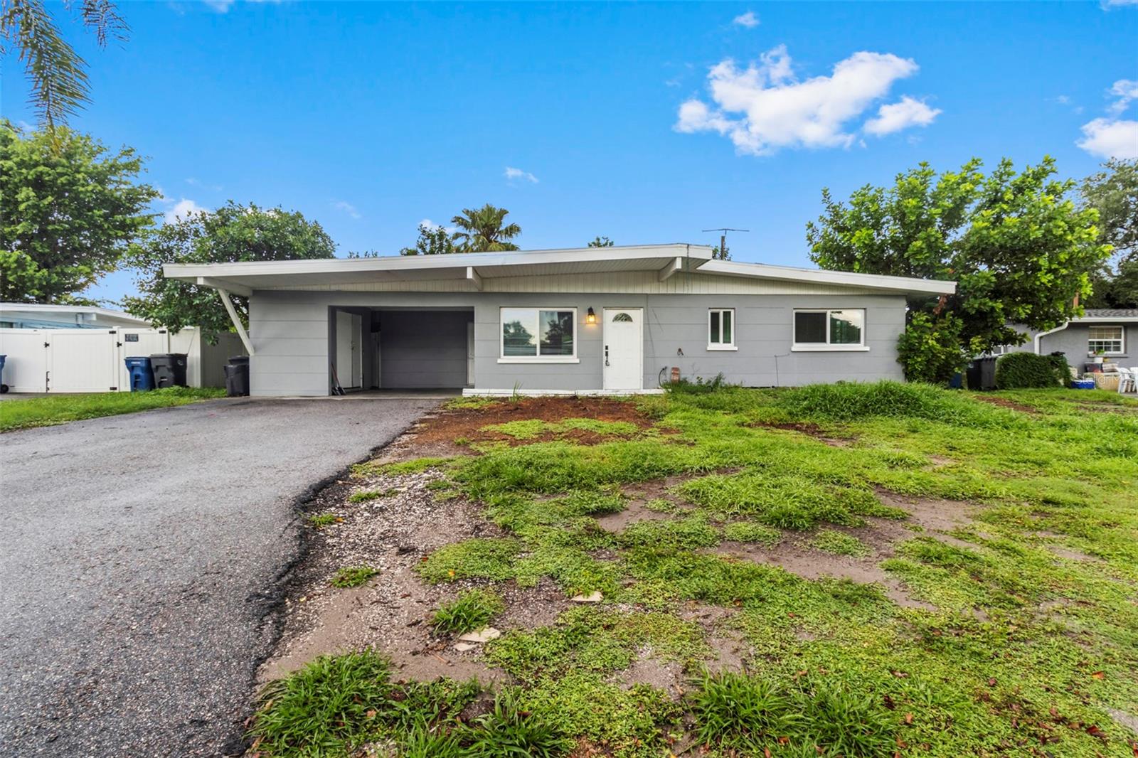 5711 21 St, Bradenton, FL 34207