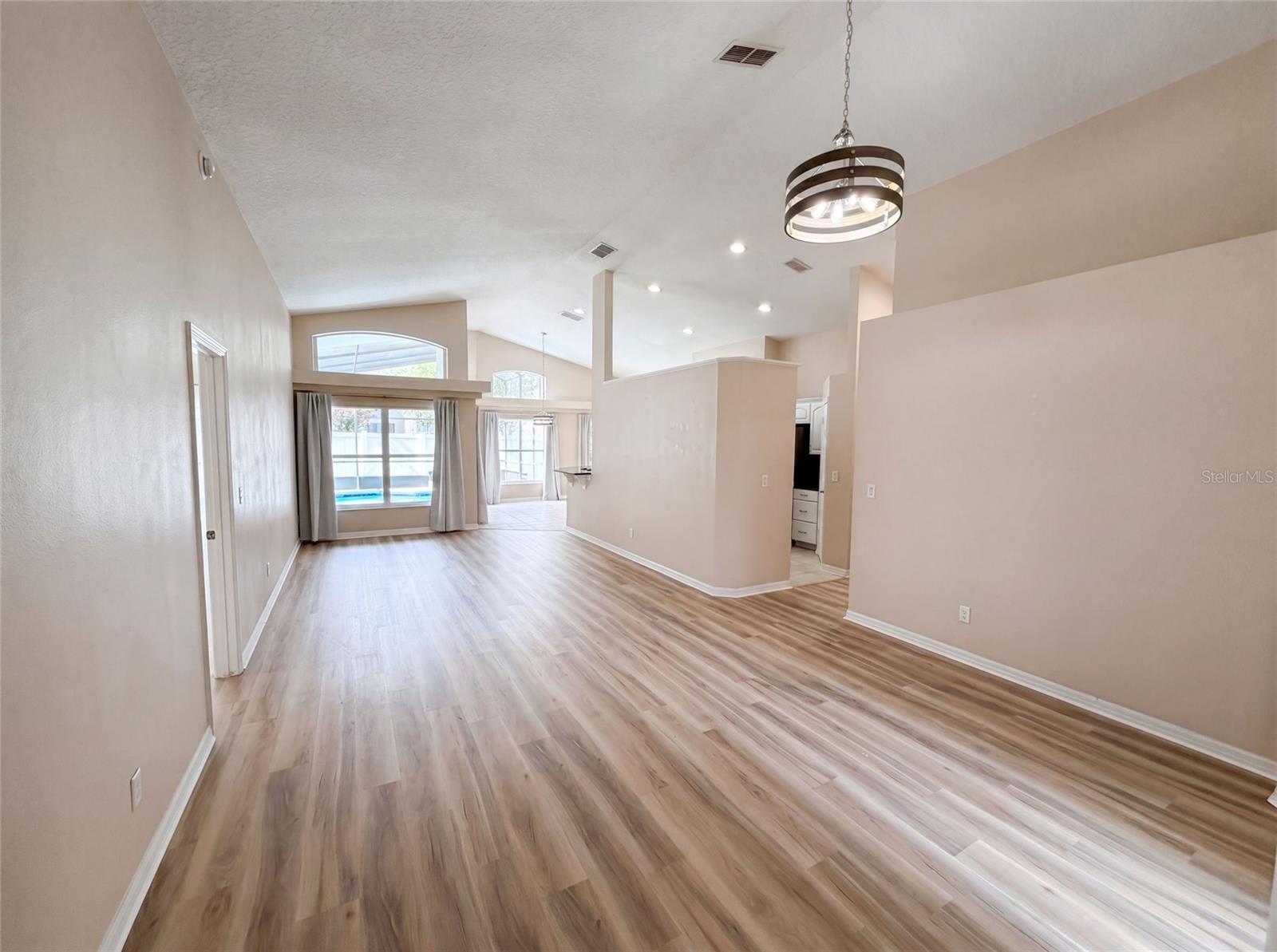 1619 River Birch Ave, Oviedo, FL 32765 photo