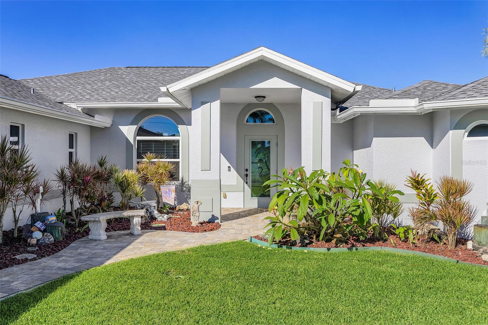 430 NW 39 Ave, Cape Coral, FL 33993 photo