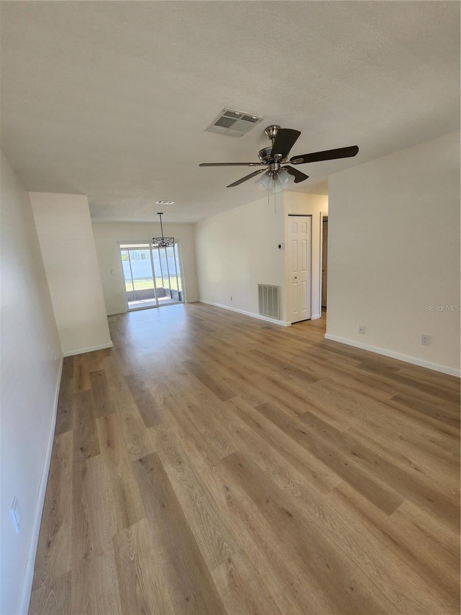 13010 Cumberland Dr, Largo, FL 33773 photo