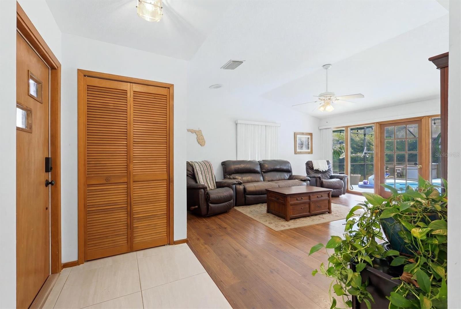 1063 Greystone Ln, Sarasota, FL 34232 photo