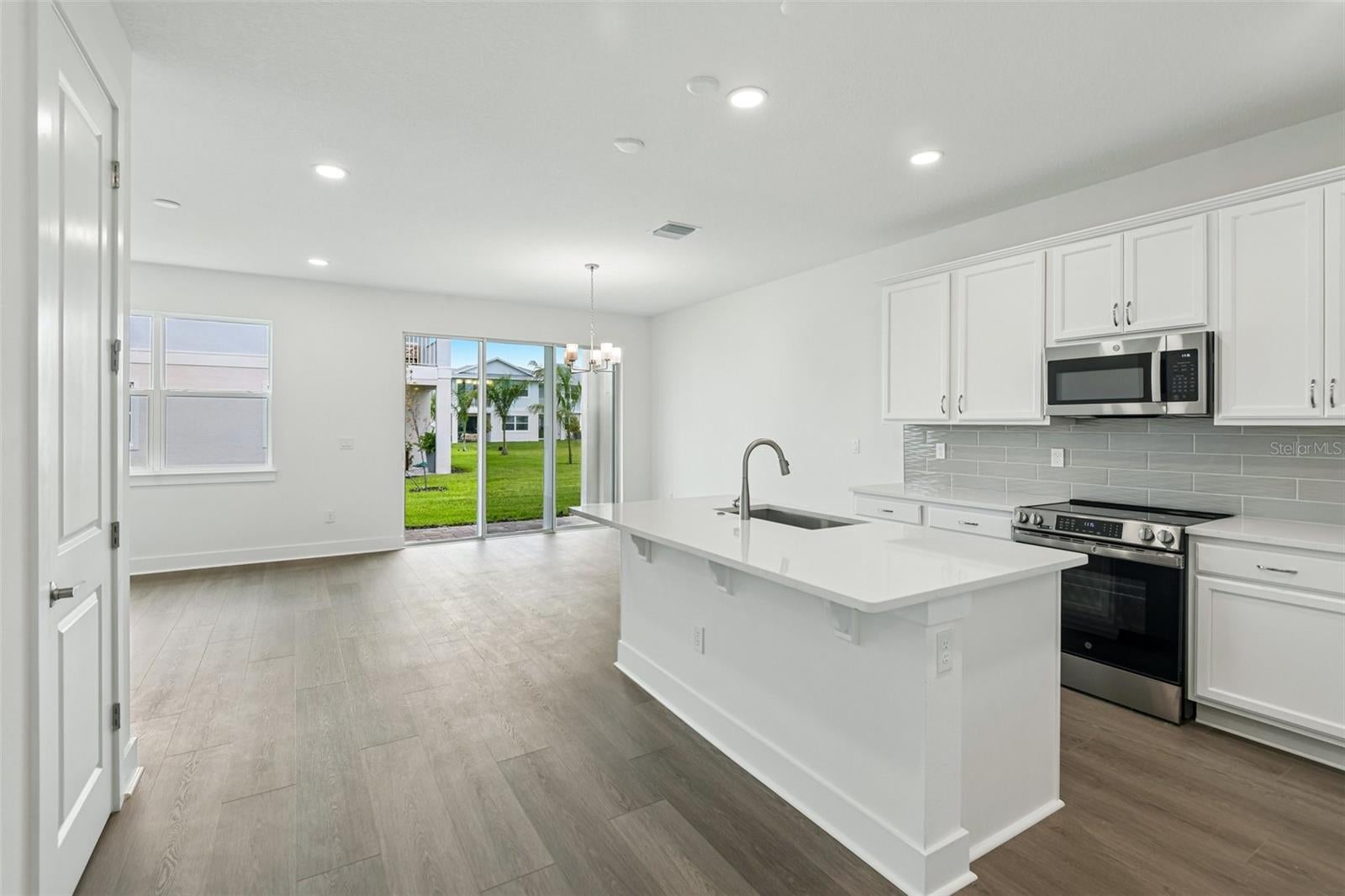 31844 Clover Fin Ct, Wesley Chapel, FL 33545 photo