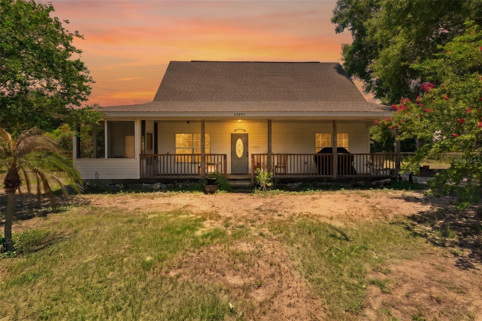 13691 S Highway 25, Eastlake Weir, FL 32133 photo