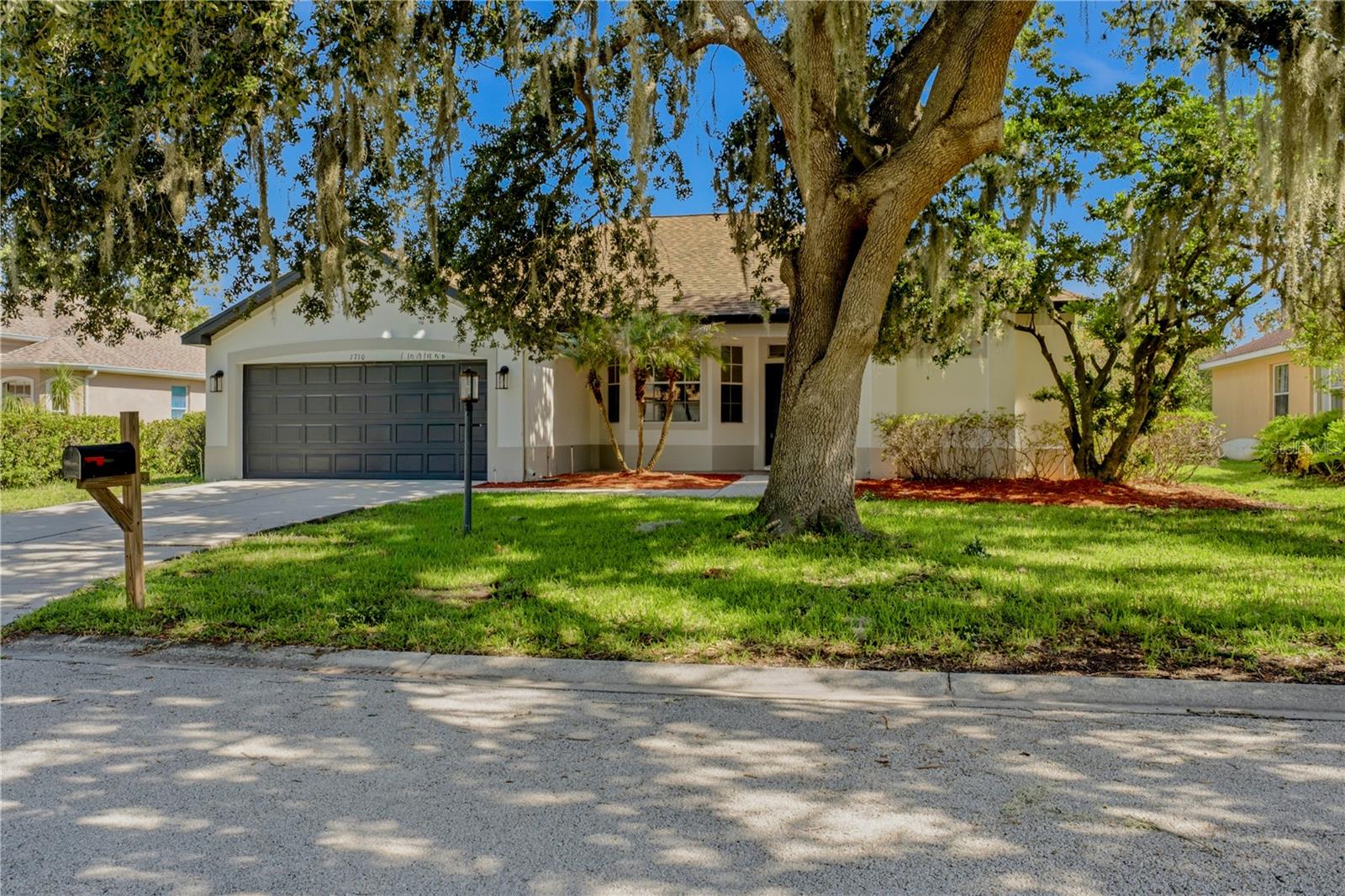 1710 Brookstone Way, Plant City, FL 33566 photo