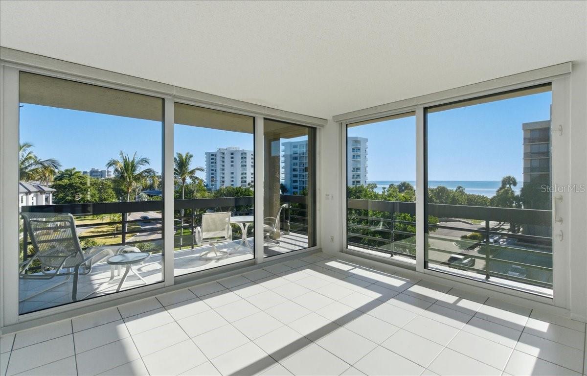 1065 Gulf Of Mexico Dr #305, Longboat Key, FL 34228 photo
