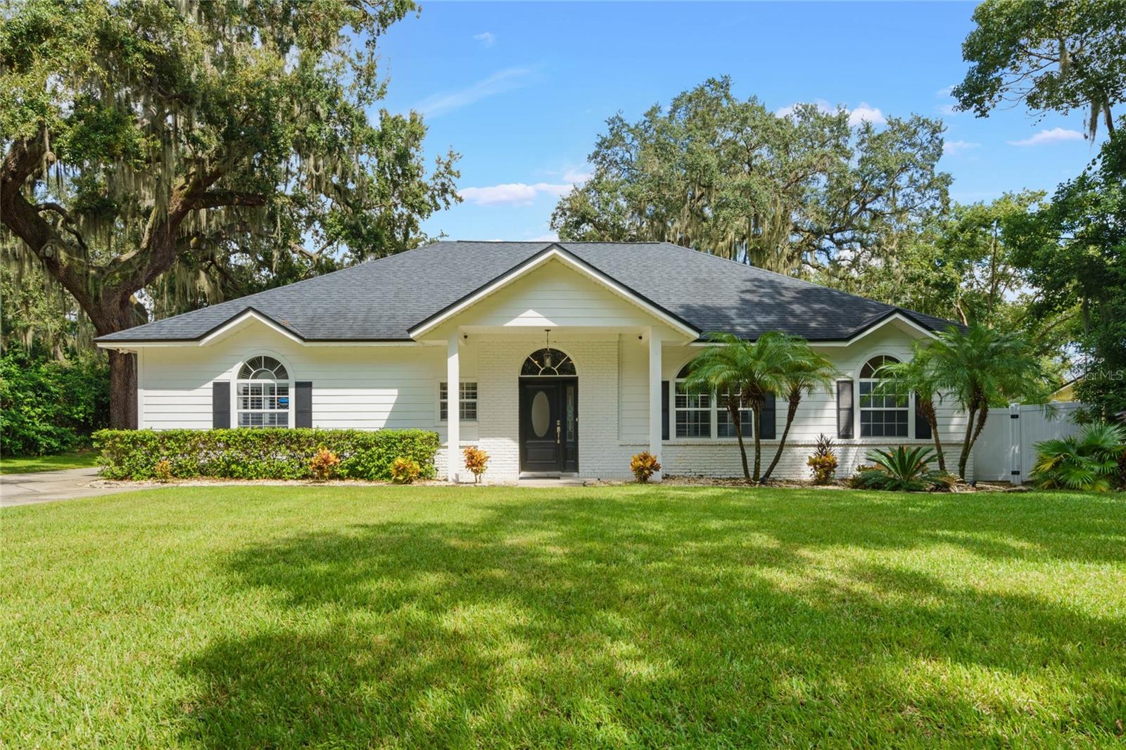 715 Magnolia St, Windermere, FL 34786