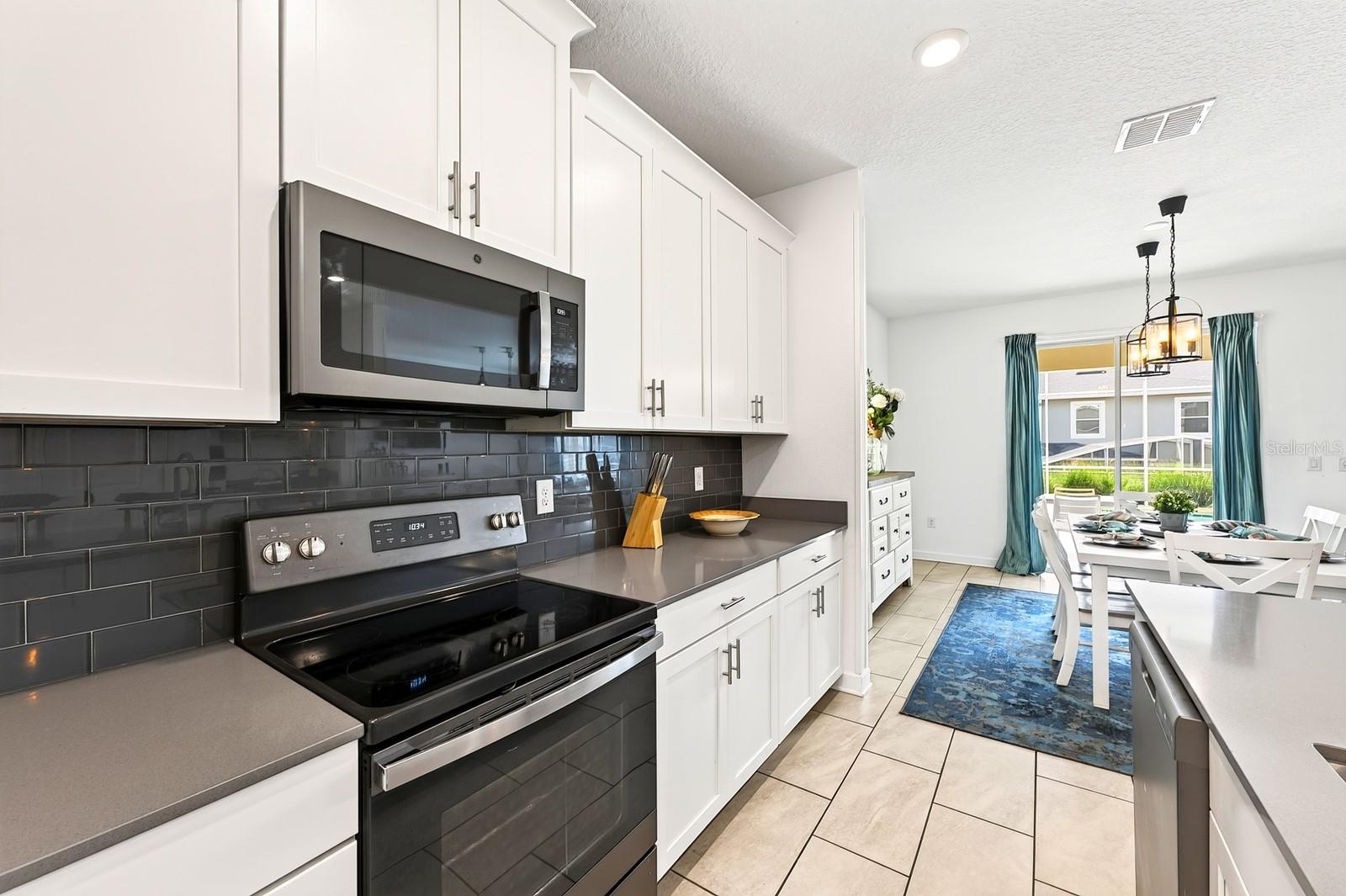 1045 Leader St, Davenport, FL 33896 photo