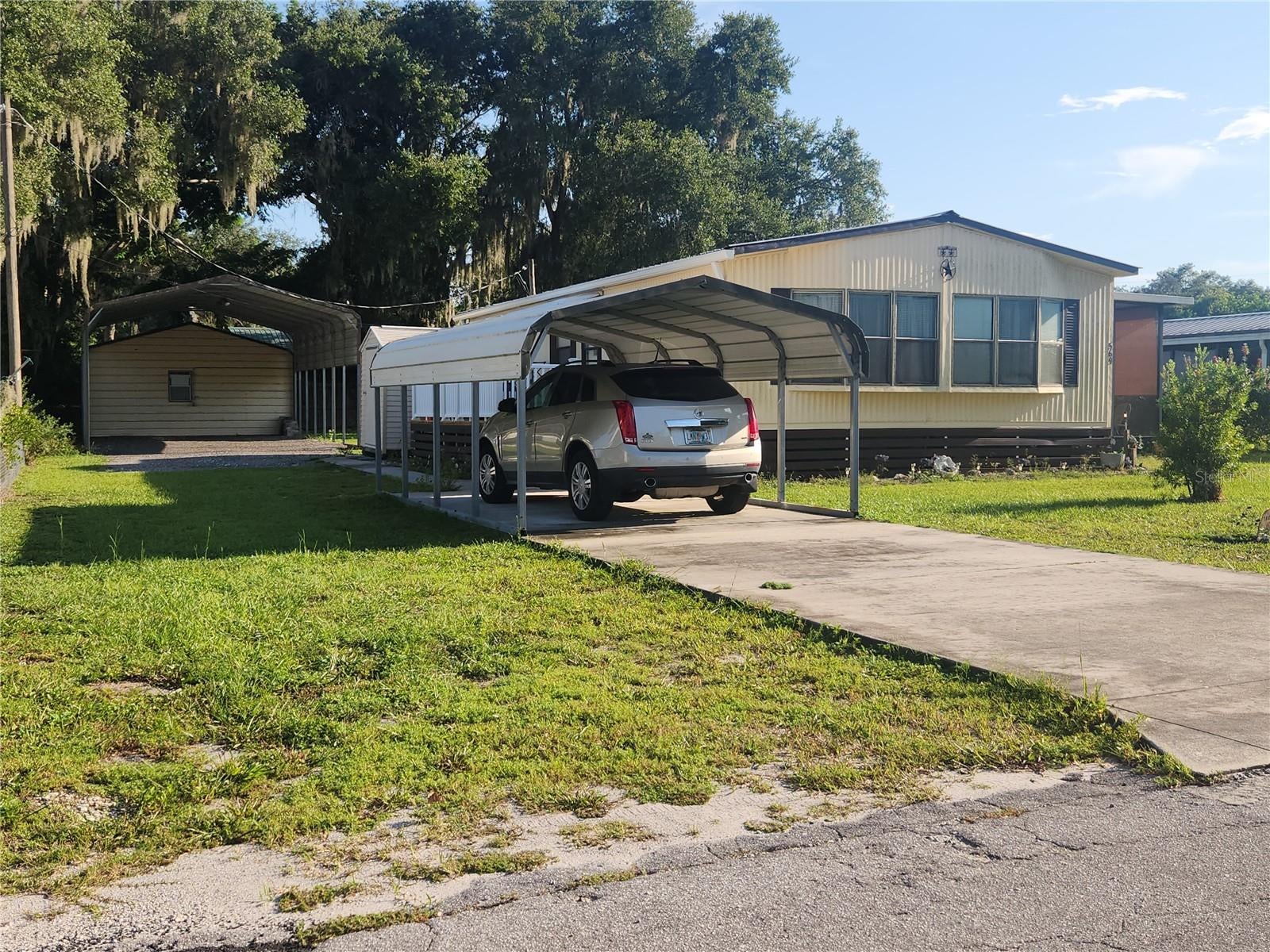 569 County Road 486, Lake Panasoffkee, FL 33538