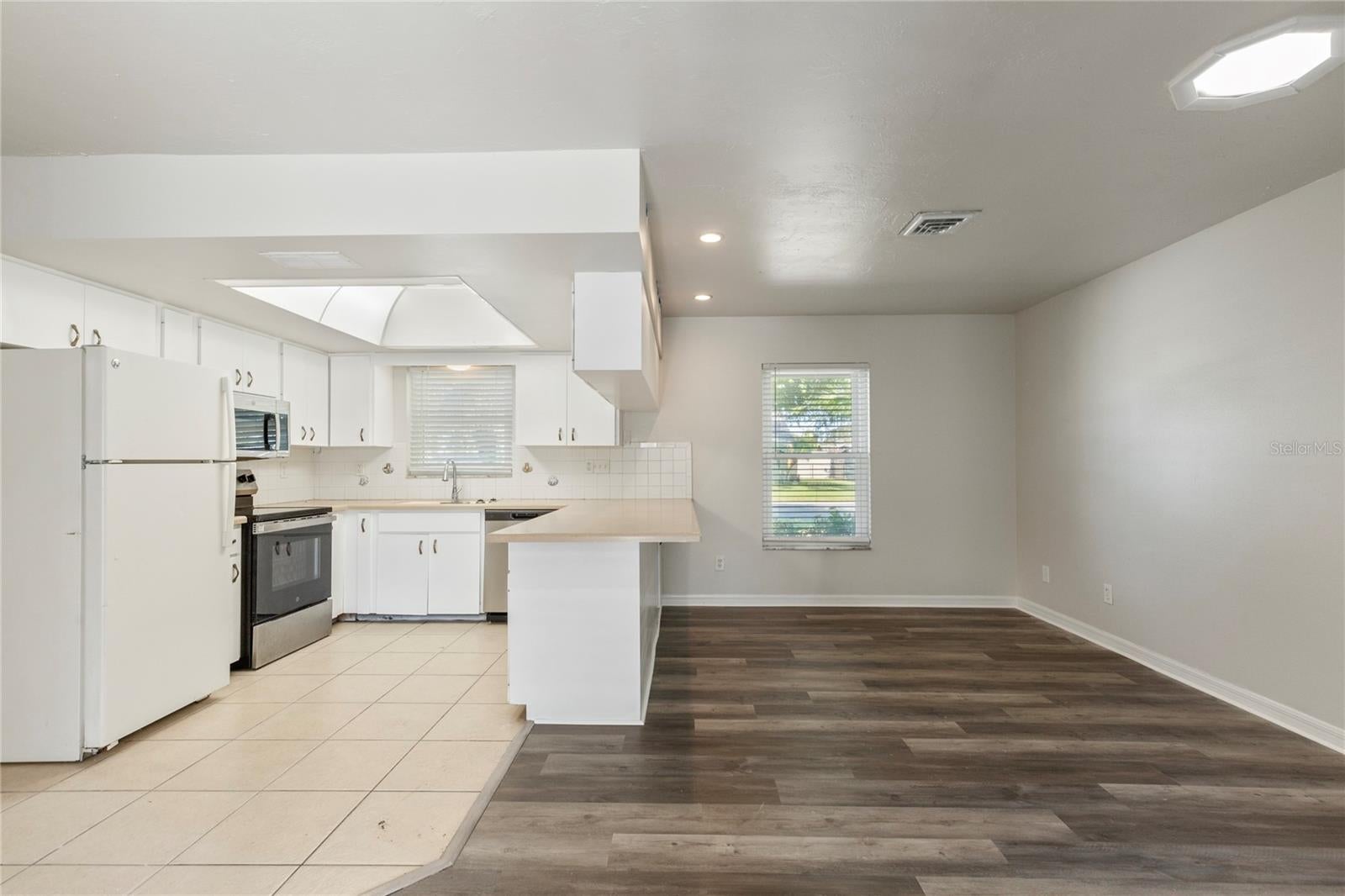 1704 54 Street Ct, Bradenton, FL 34209 photo