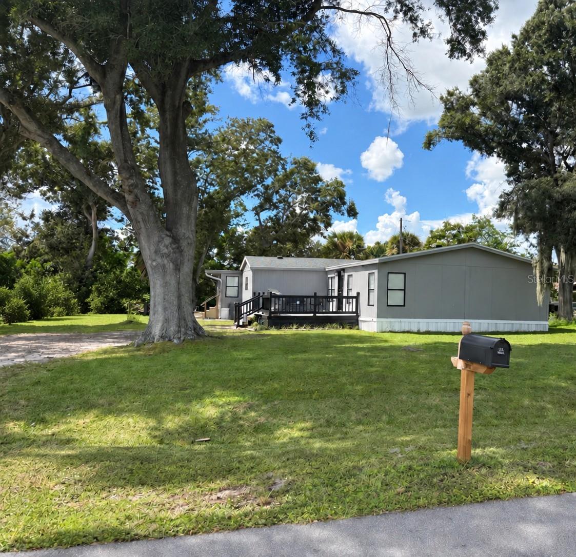 5707 Lake Fox Dr, Winter Haven, FL 33884