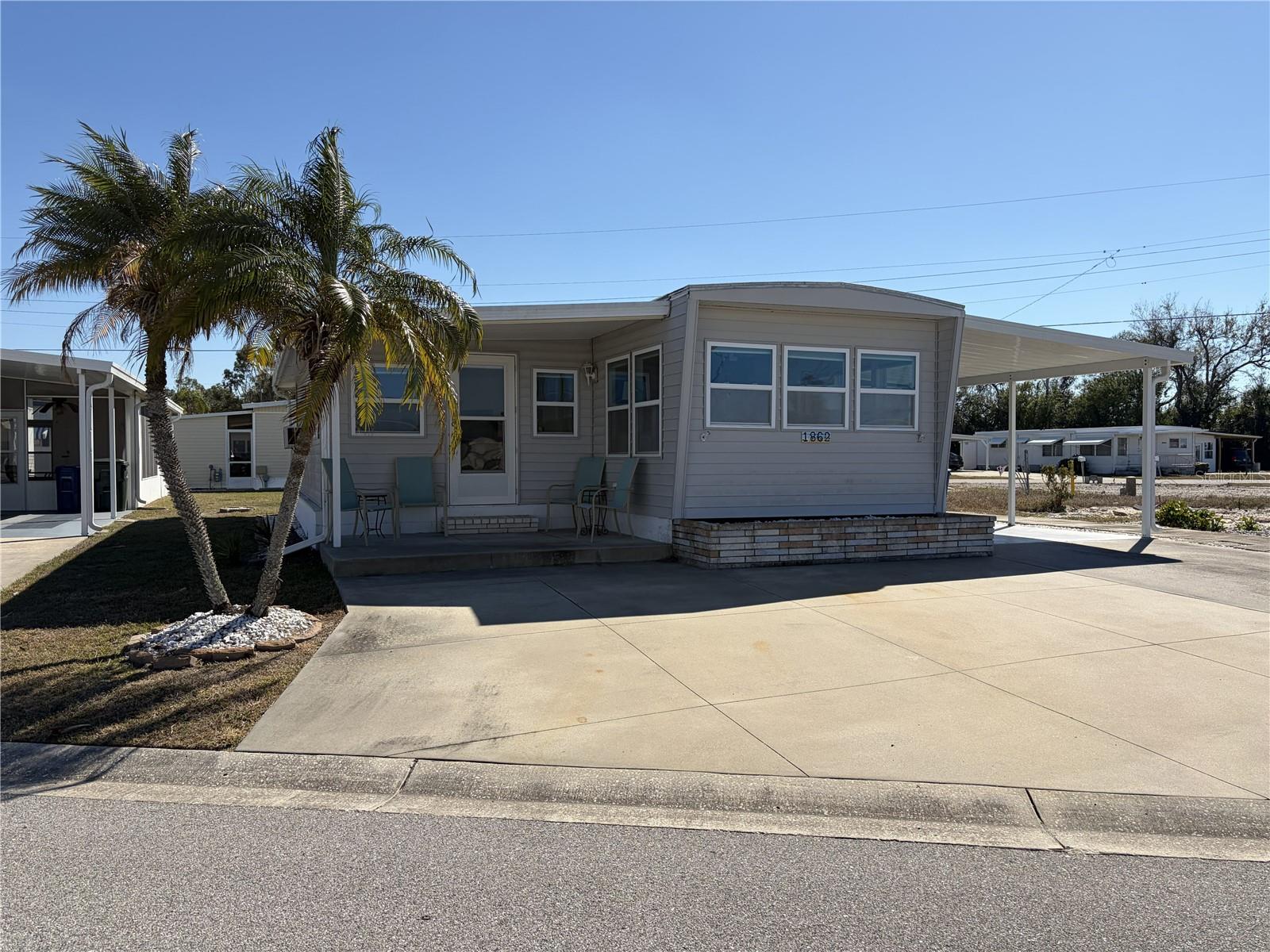 1862 Palm Spring St, Sarasota, FL 34234 photo