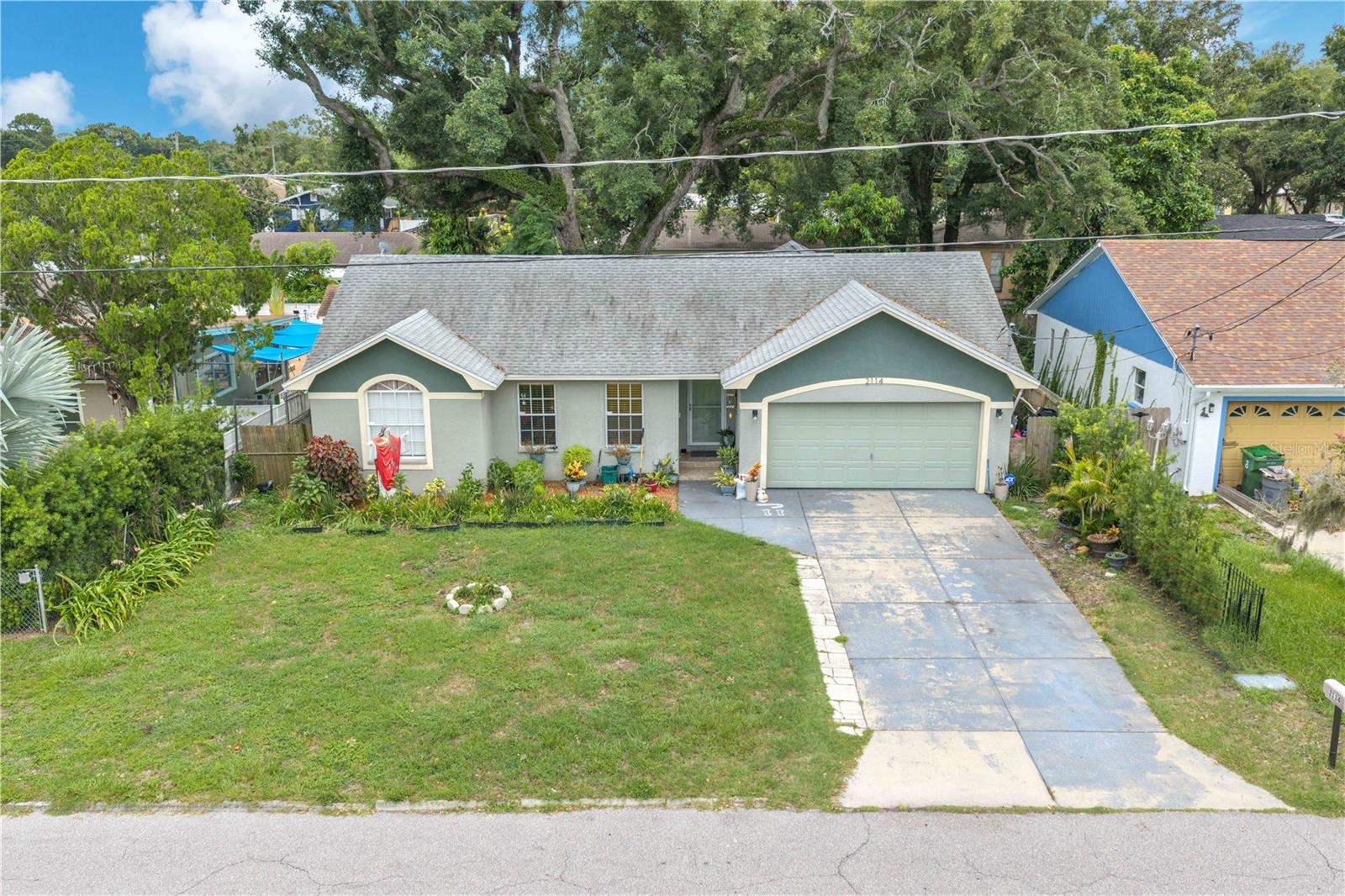 2114 W Hanna Ave, Tampa, FL 33604 photo