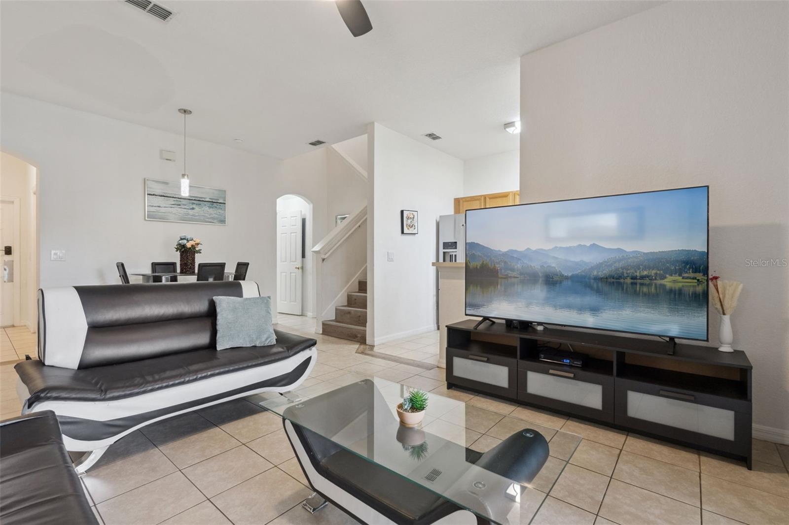 245 Cambria Ave, Davenport, FL 33897 photo