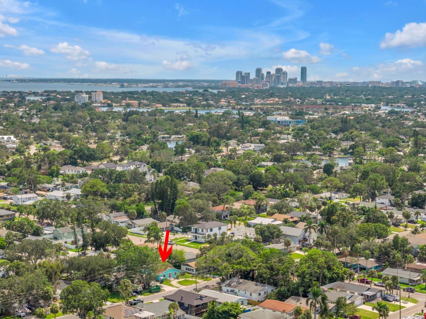 1820 Montana Ave, Saint Petersburg, FL 33703 photo