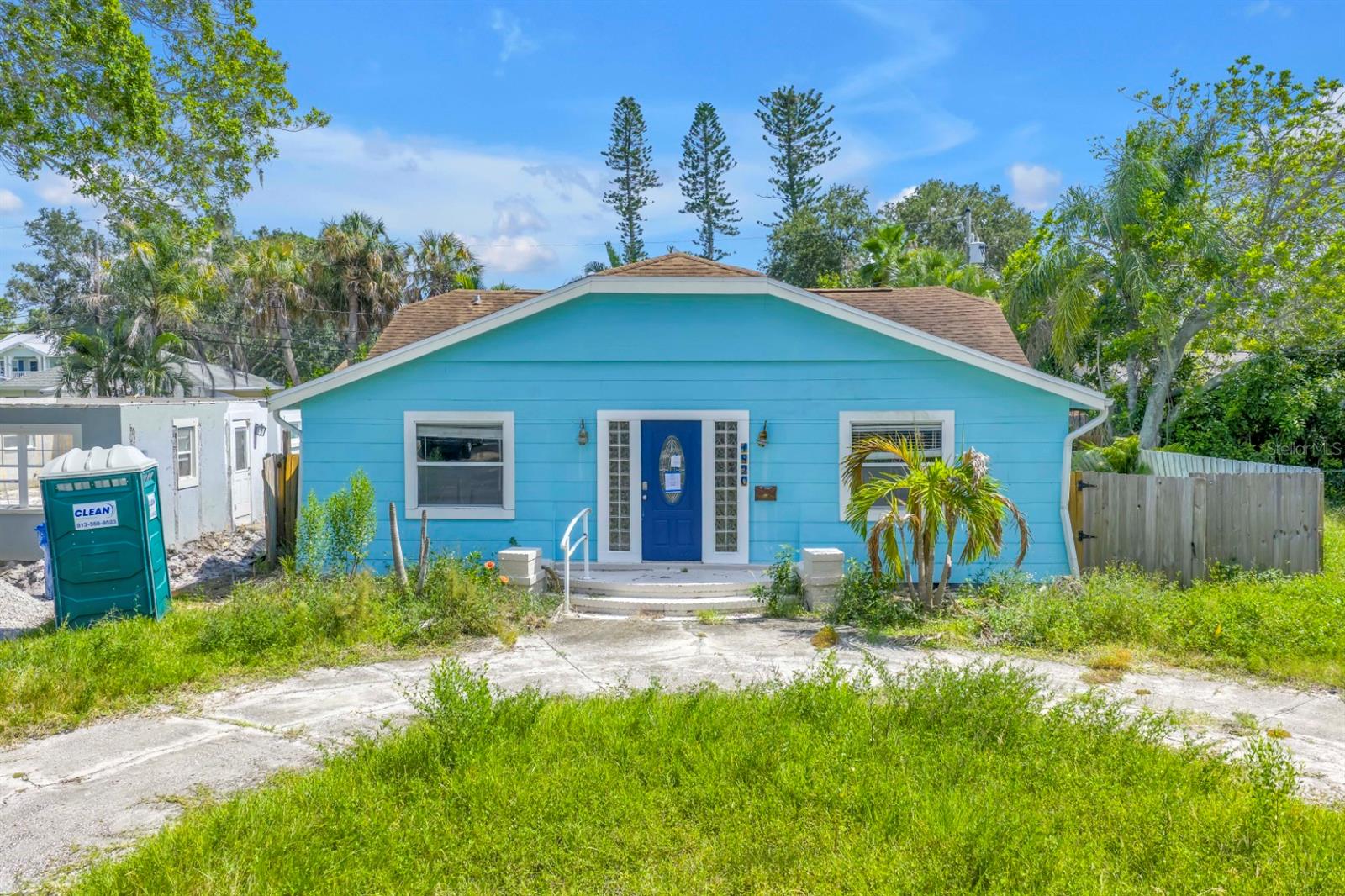 1820 Montana Ave, Saint Petersburg, FL 33703 photo