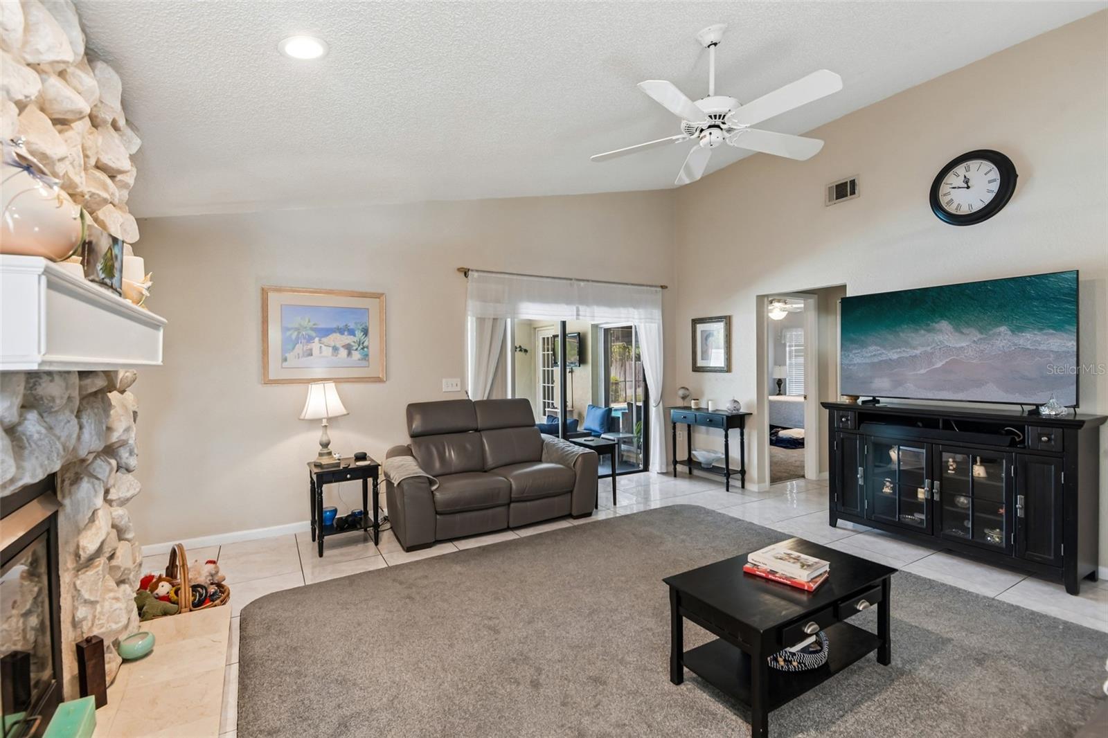 12596 93 Way, Largo, FL 33773 photo