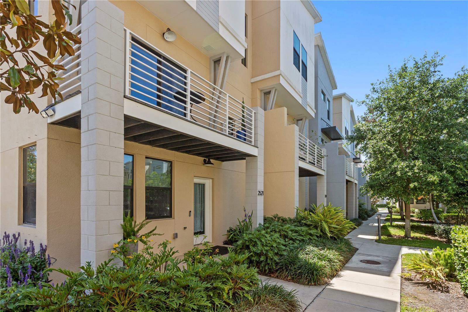 2521 11 Pl, Saint Petersburg, FL 33713