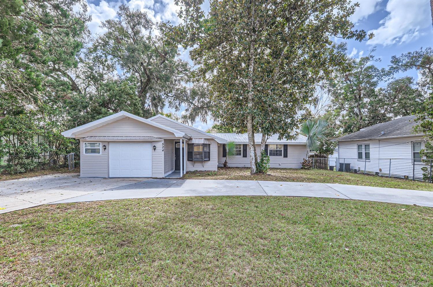 524 Church St, Deland, FL 32724