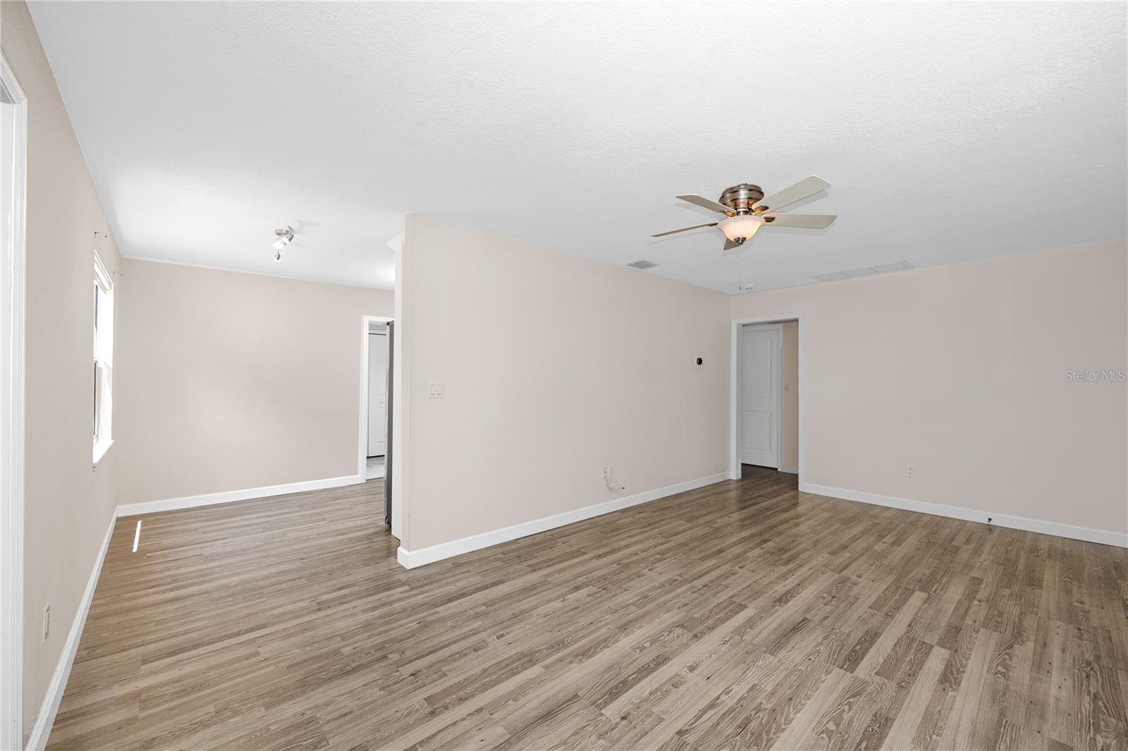 5111 28 Ave, Saint Petersburg, FL 33710 photo