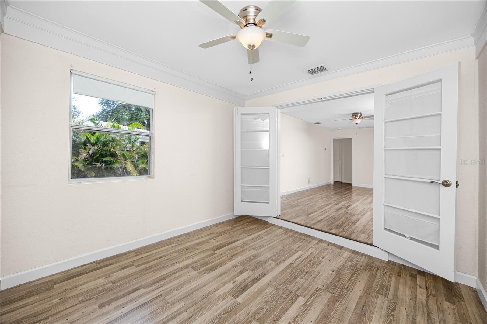5111 28 Ave, Saint Petersburg, FL 33710 photo