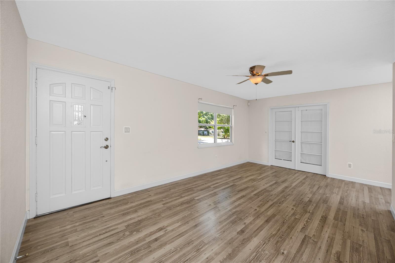 5111 28 Ave, Saint Petersburg, FL 33710 photo
