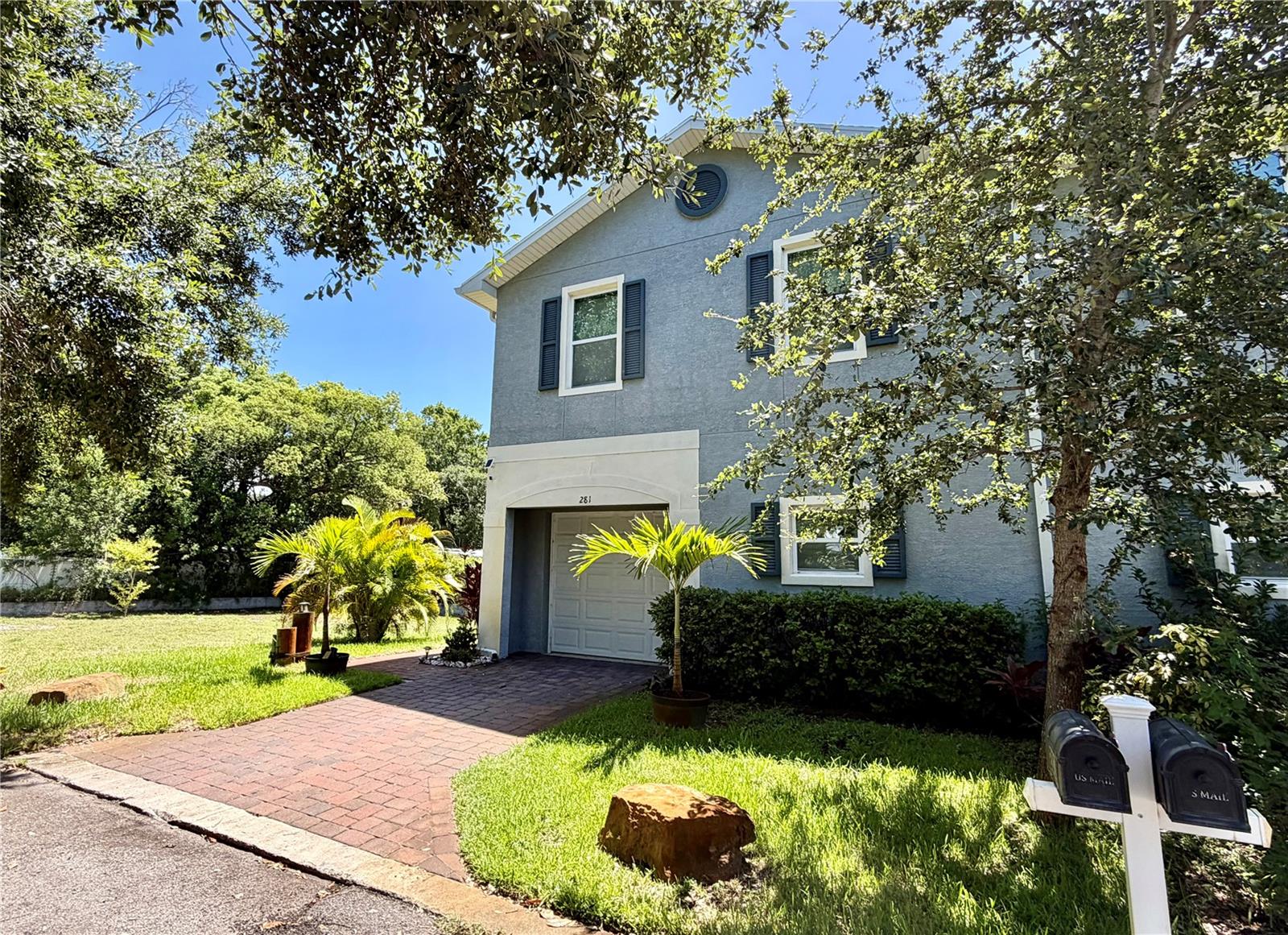 281 Ashley Ct, Dunedin, FL 34698