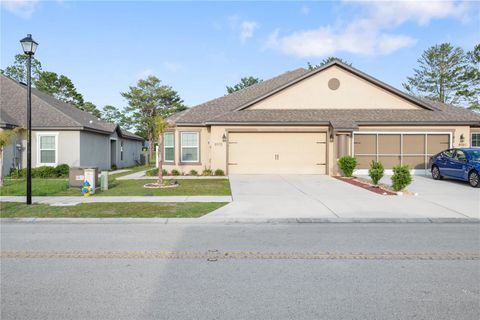 Townhouse in BROOKSVILLE FL 8975 SOUTHERN CHARM CIRCLE 1.jpg