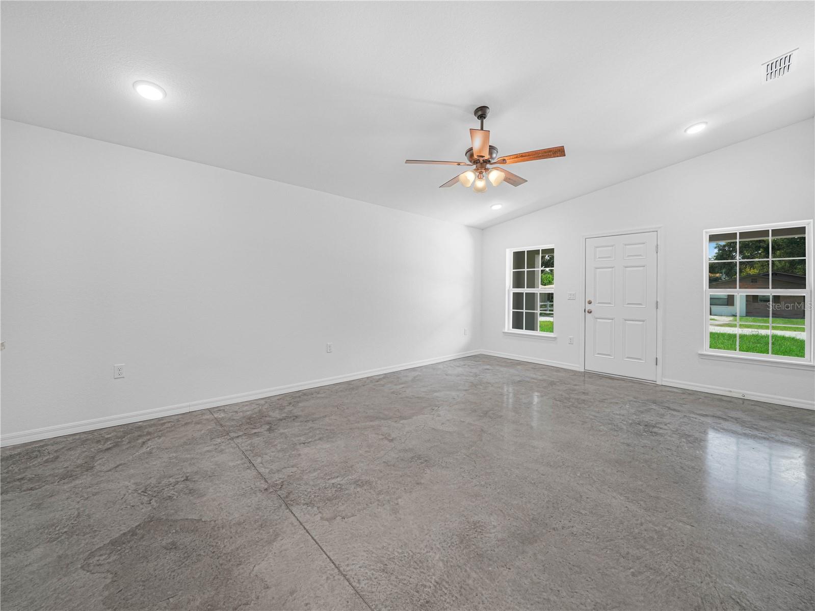 118 Highland Ave, Auburndale, FL 33823 photo