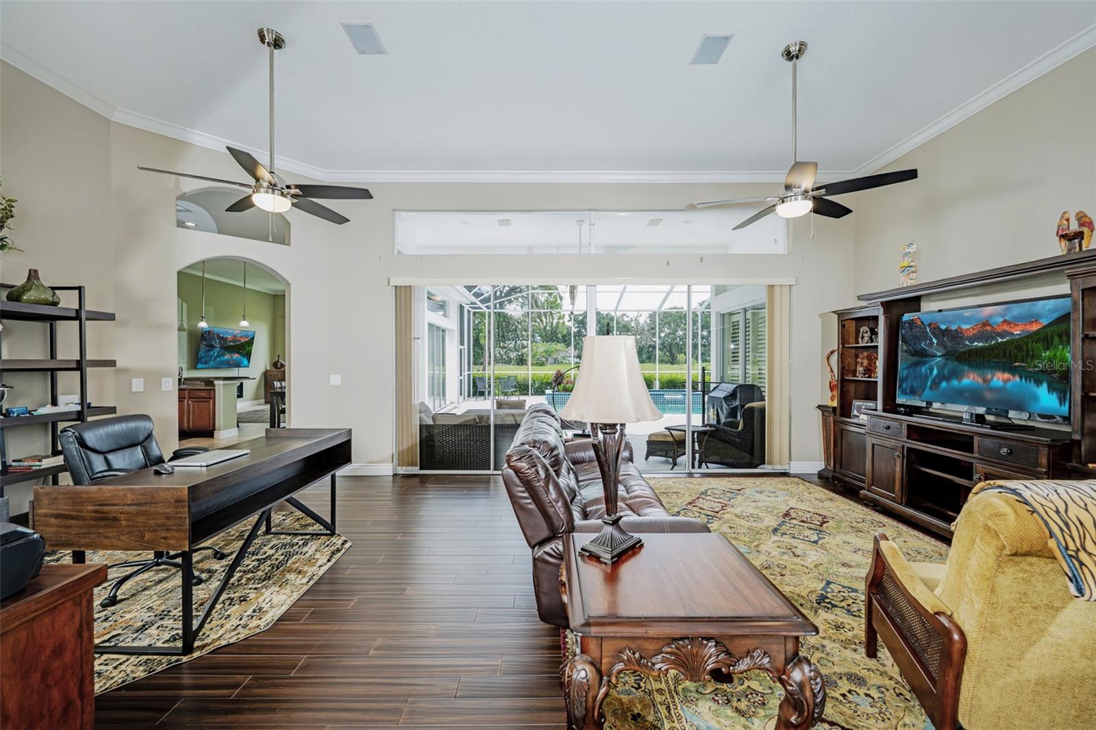 5429 Burnt Hickory Dr, Valrico, FL 33596 photo