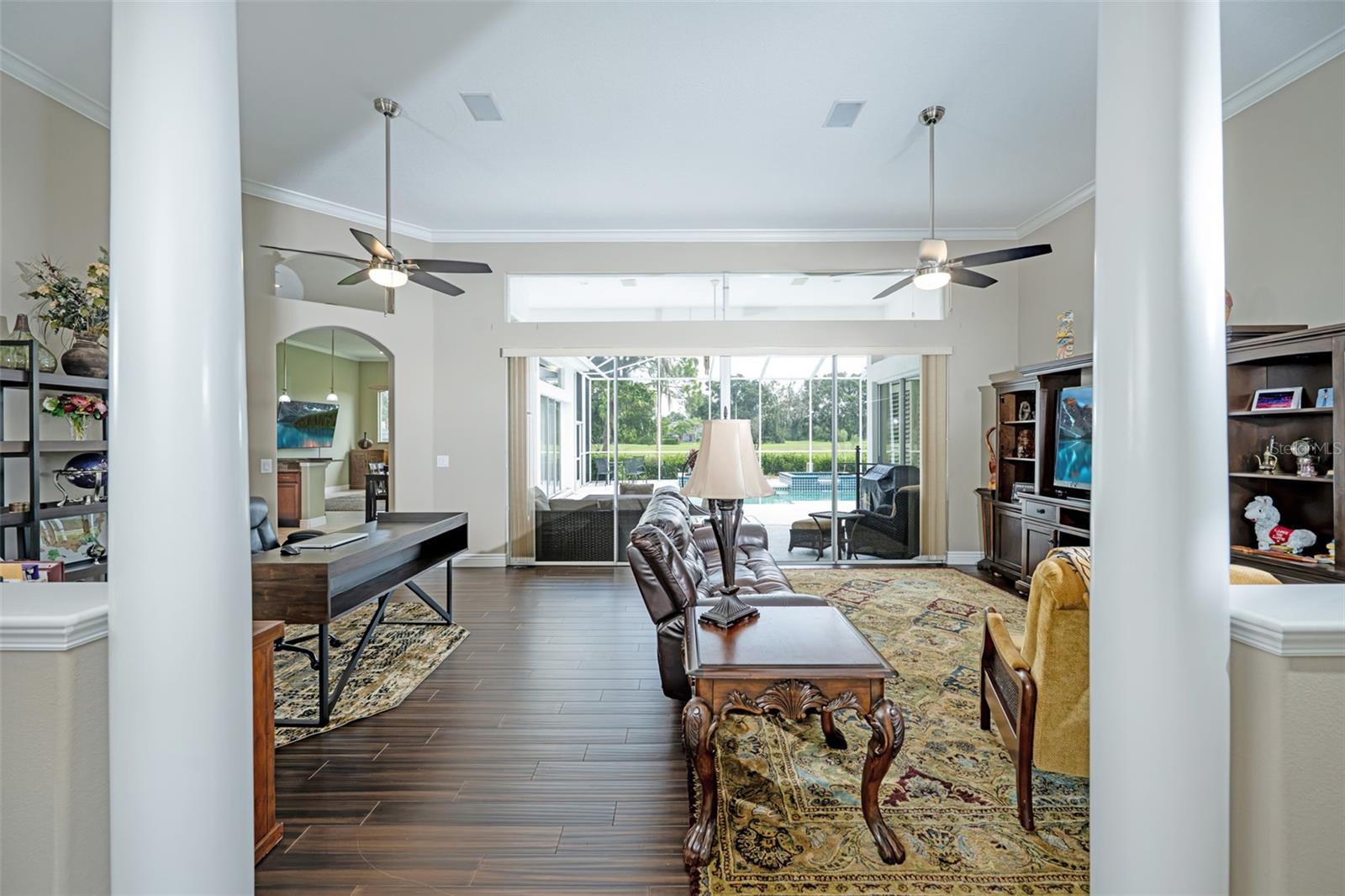 5429 Burnt Hickory Dr, Valrico, FL 33596 photo
