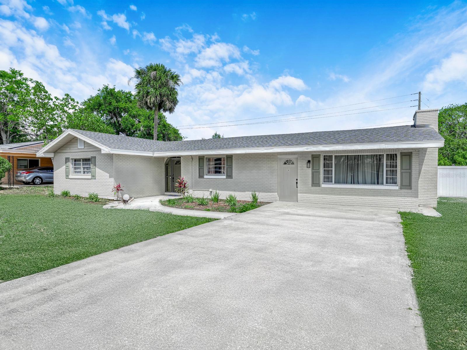 1818 6 St, Winter Haven, FL 33880