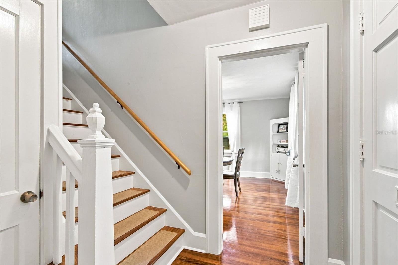 3630 Foster Hill Dr, Saint Petersburg, FL 33704 photo
