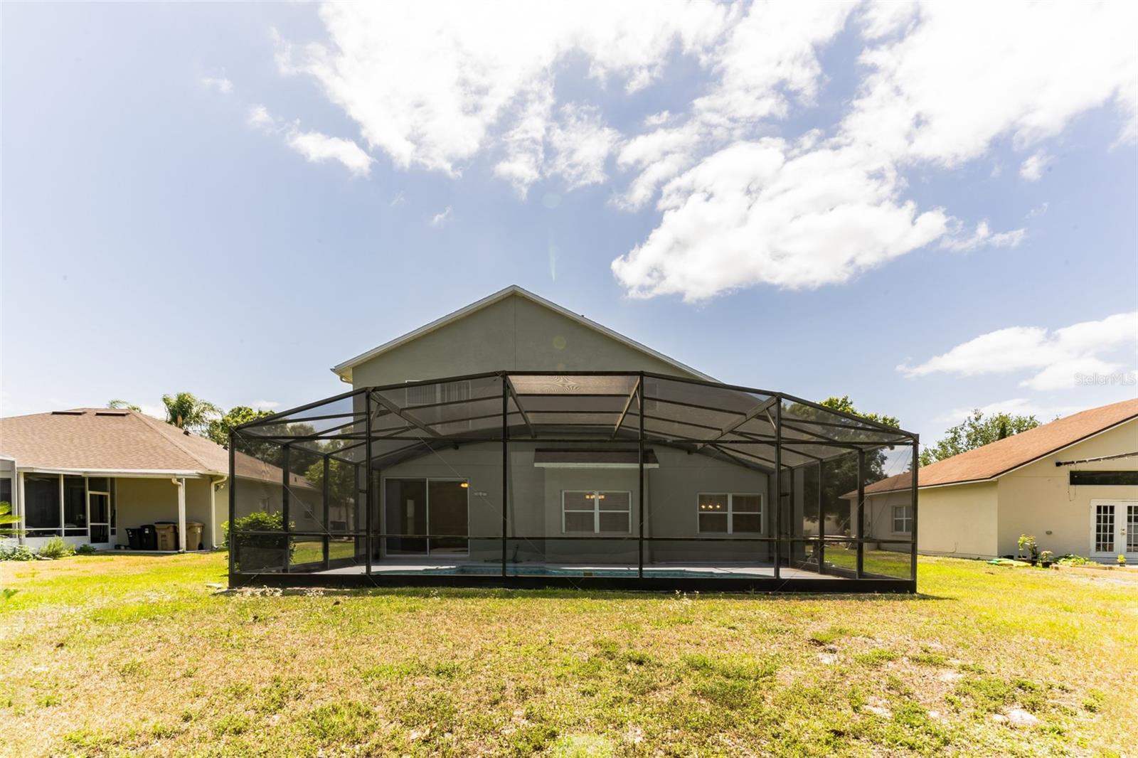 2433 Huron Cir, Kissimmee, FL 34746 photo
