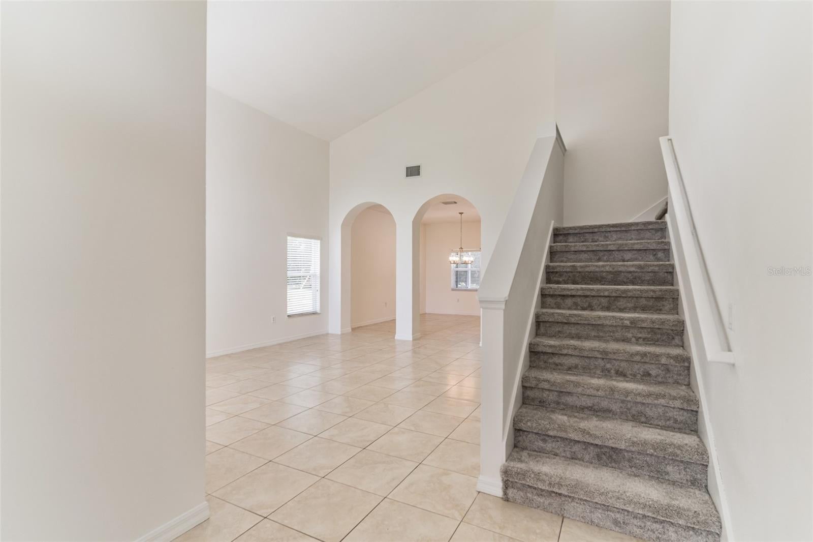2433 Huron Cir, Kissimmee, FL 34746 photo