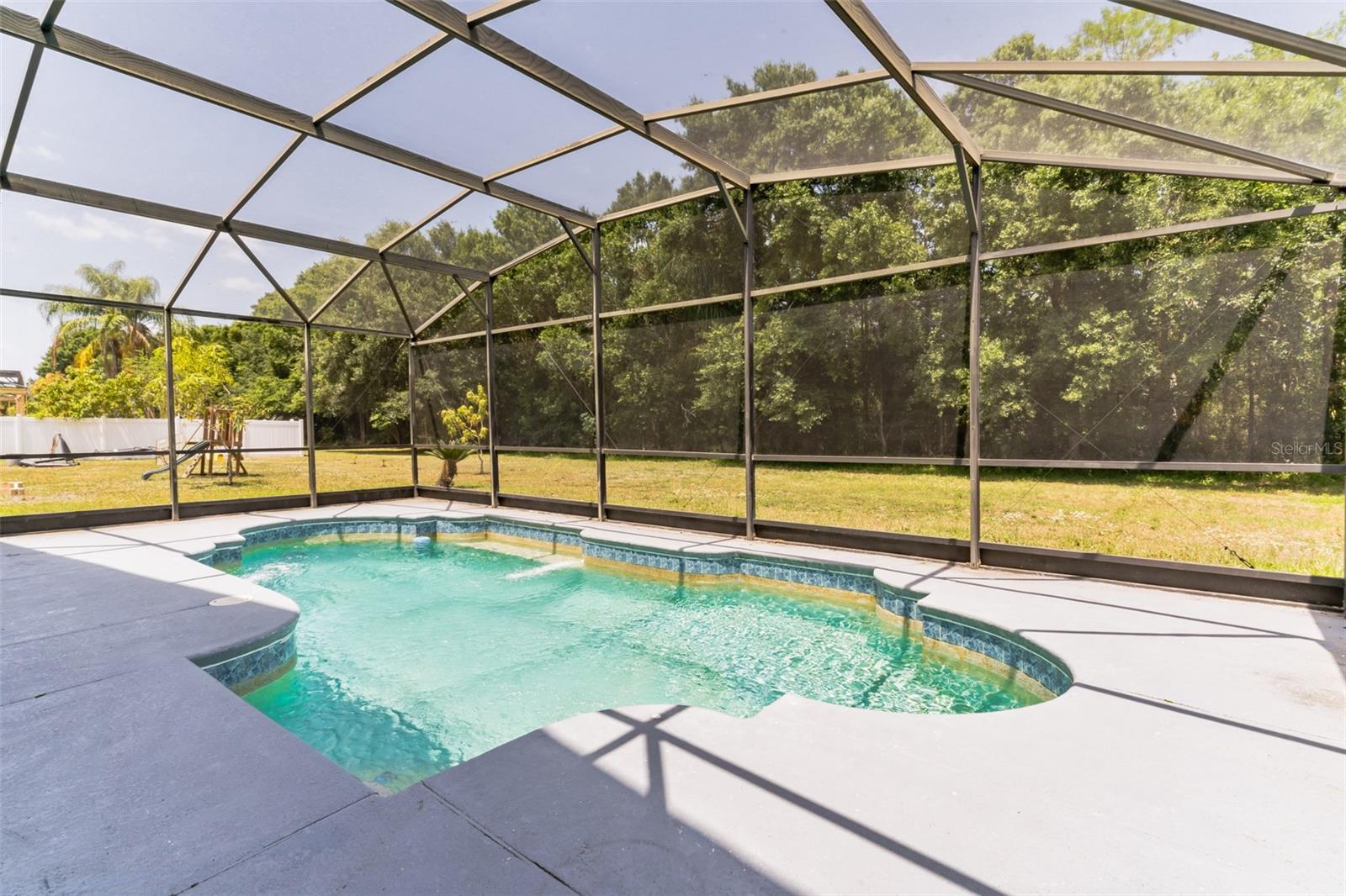 2433 Huron Cir, Kissimmee, FL 34746 photo