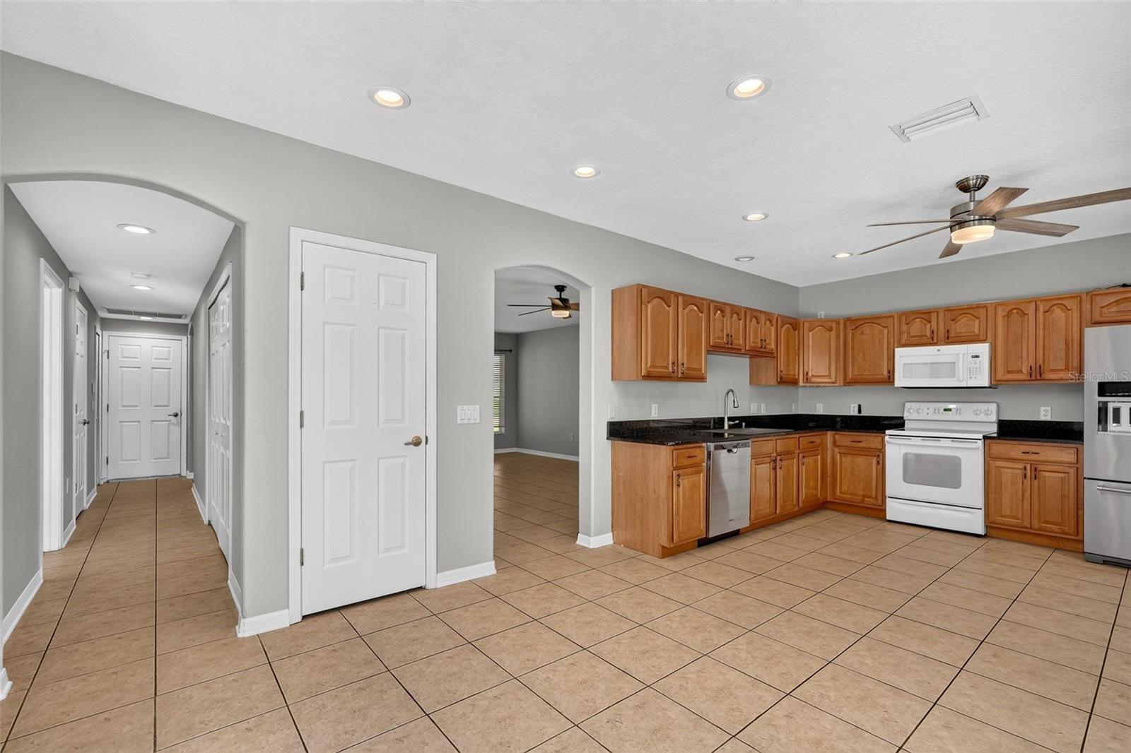 4007 34 St, Bradenton, FL 34208 photo