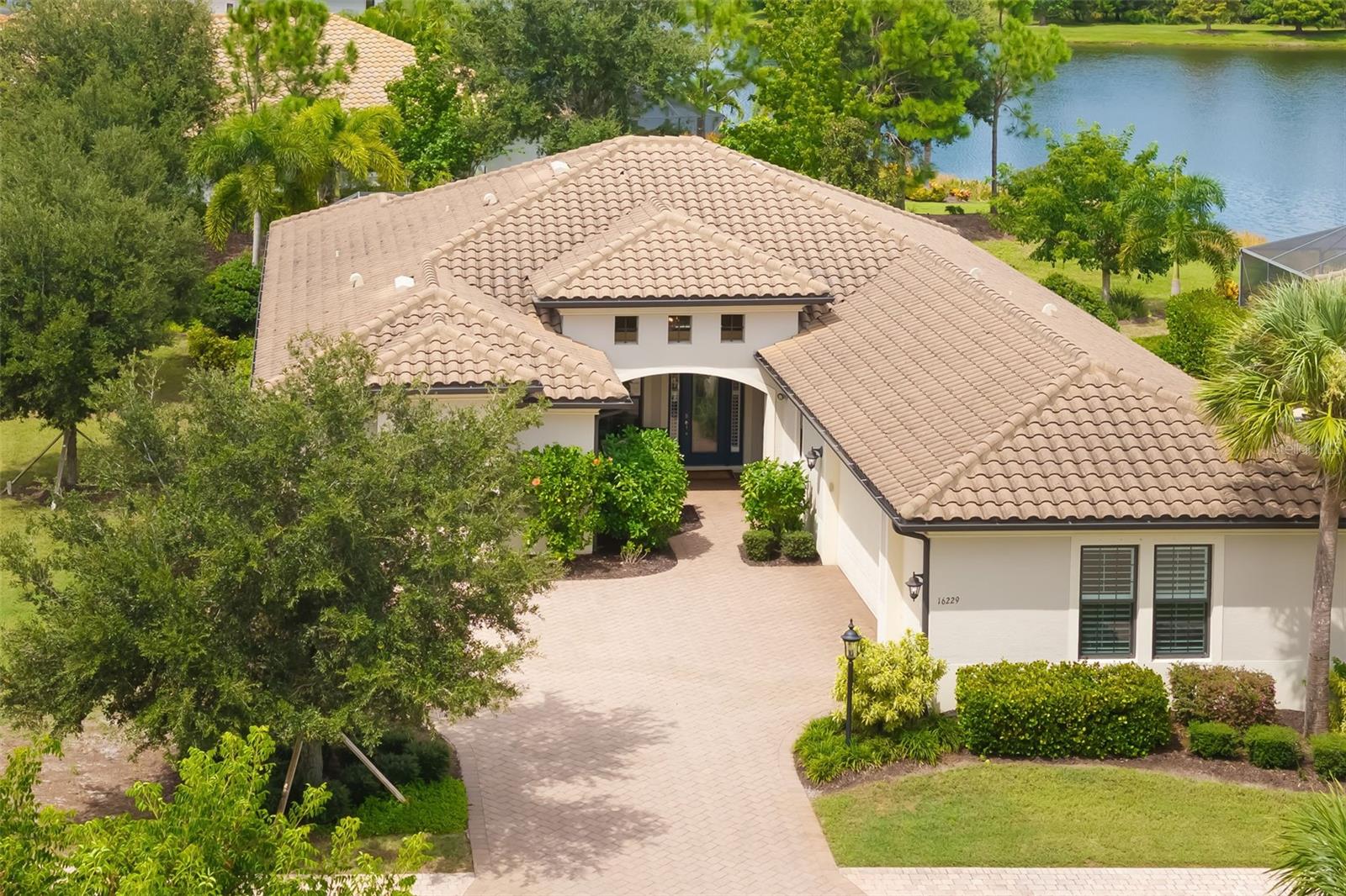 16229 Castle Park, Lakewood Ranch, FL 34202