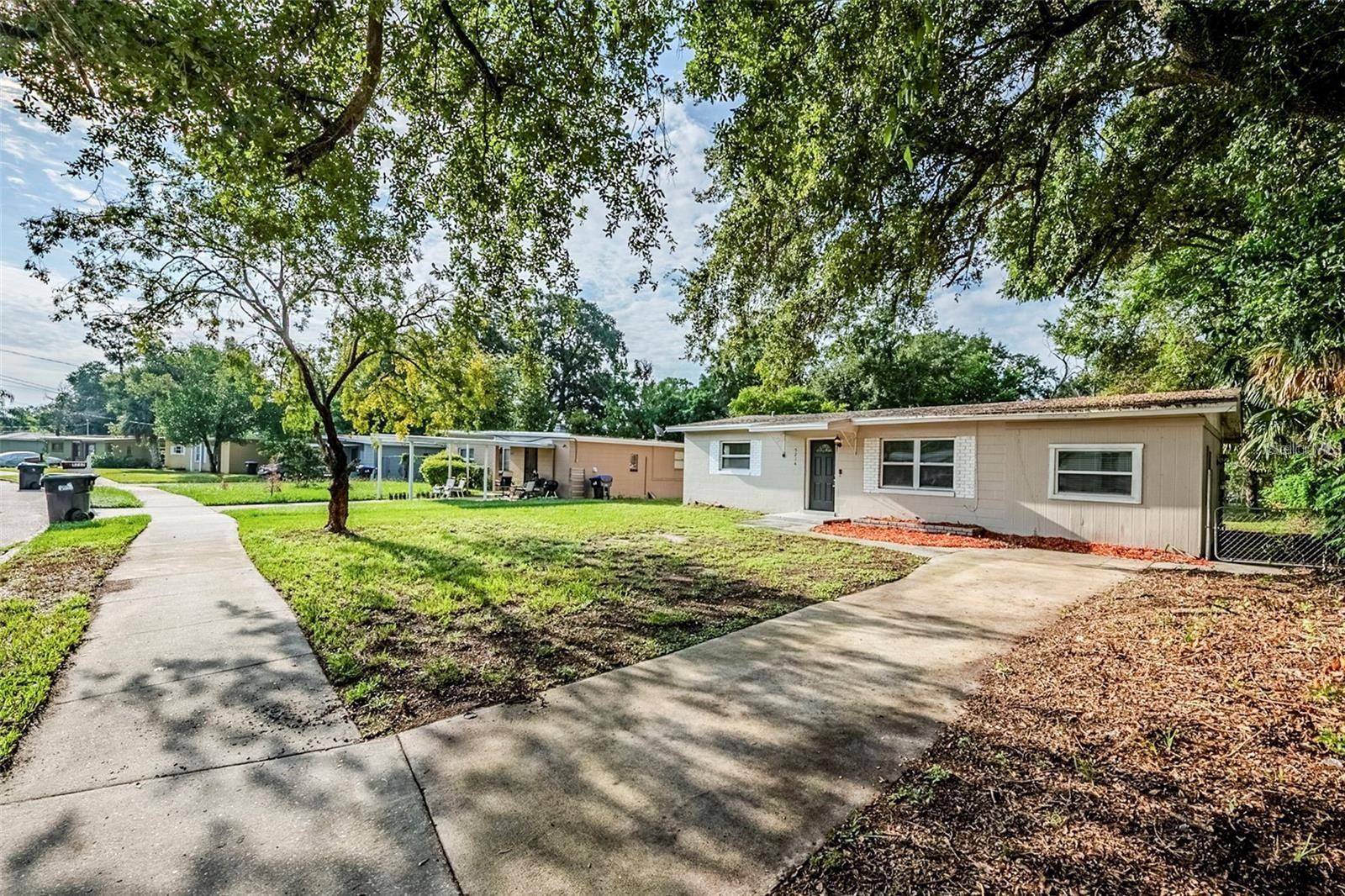 5214 Montague Pl, Orlando, FL 32808