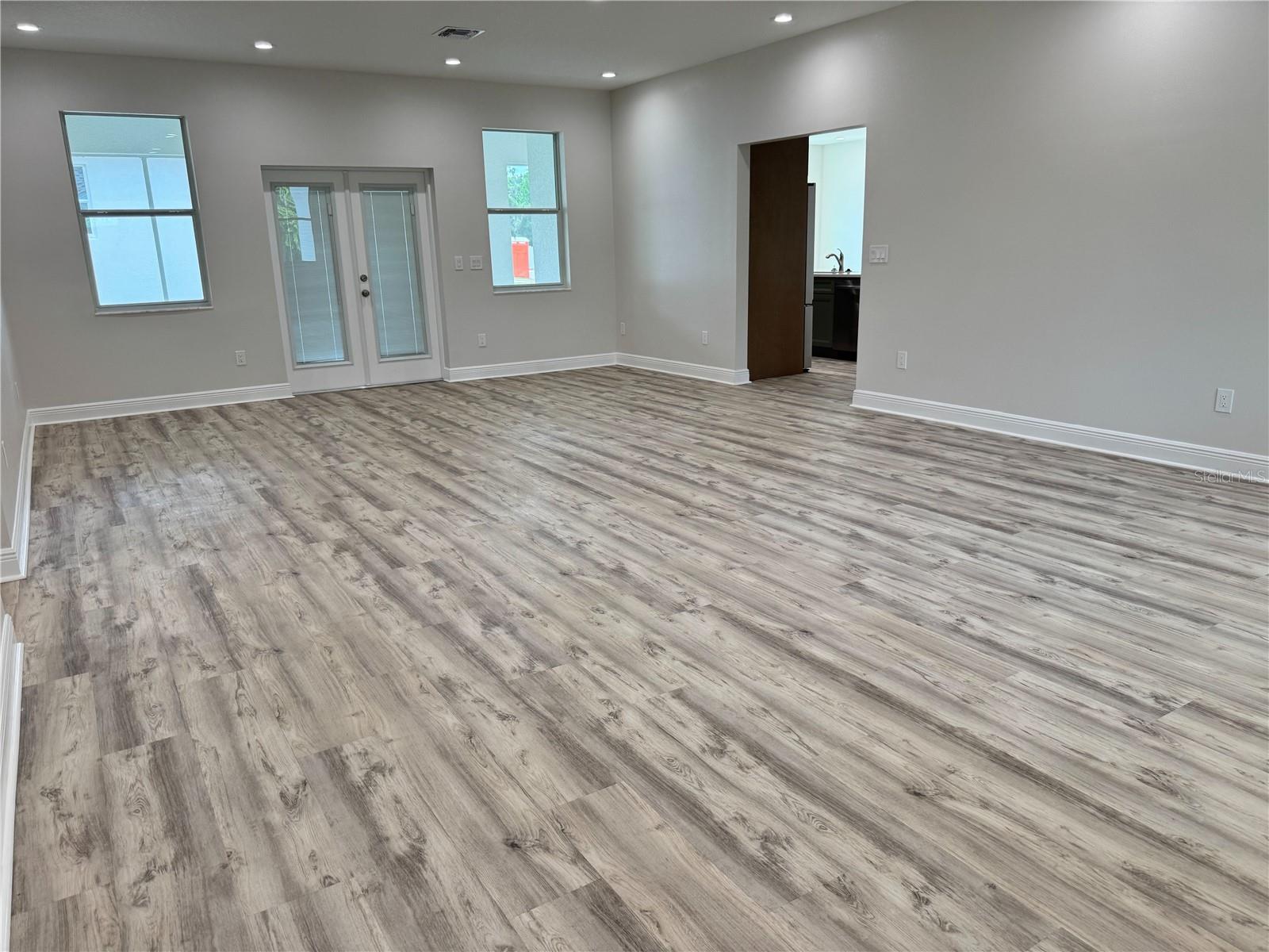 Single Family Residence in DADE CITY FL 13532 14TH STREET 25.jpg