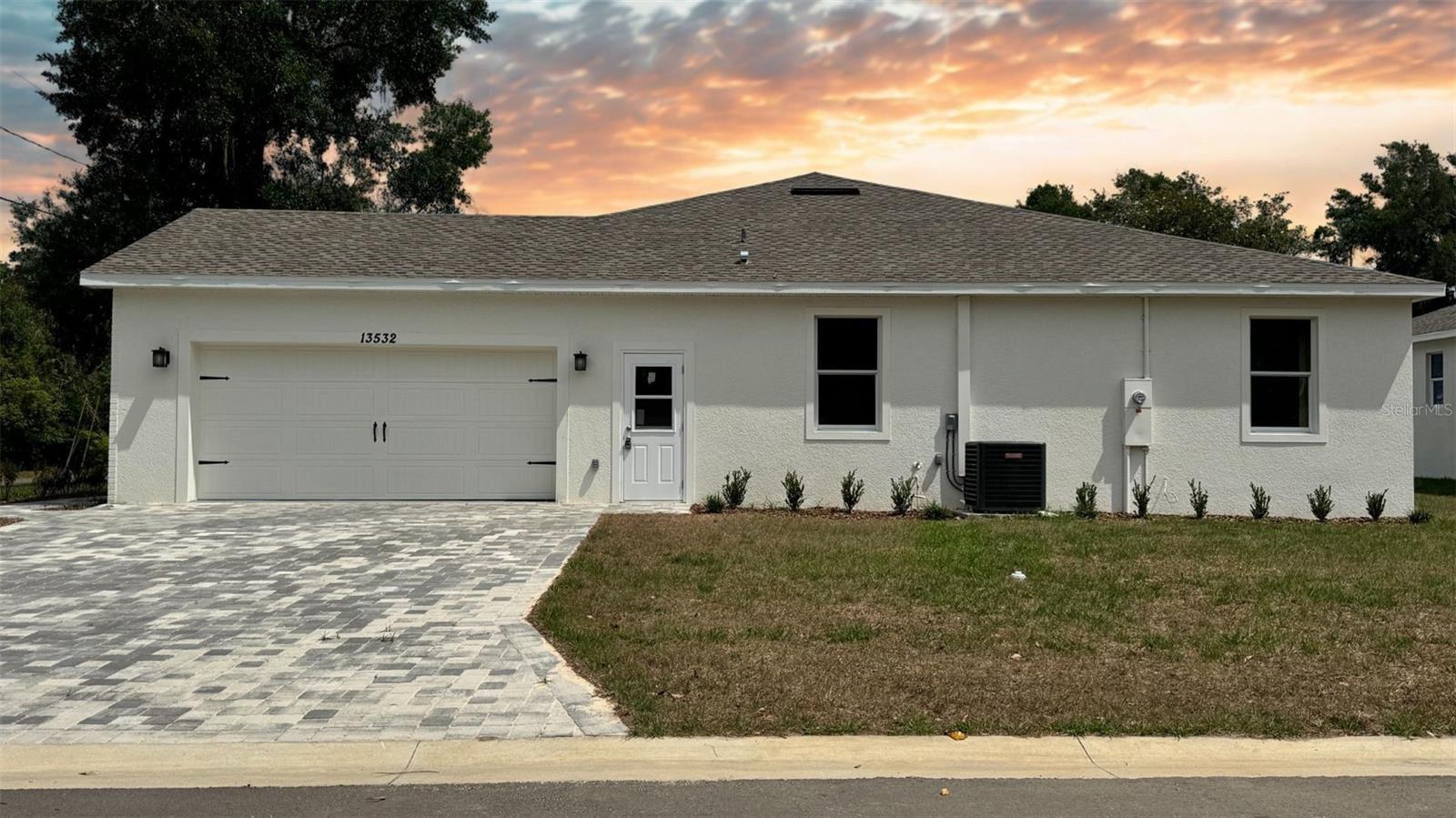 Single Family Residence in DADE CITY FL 13532 14TH STREET 1.jpg