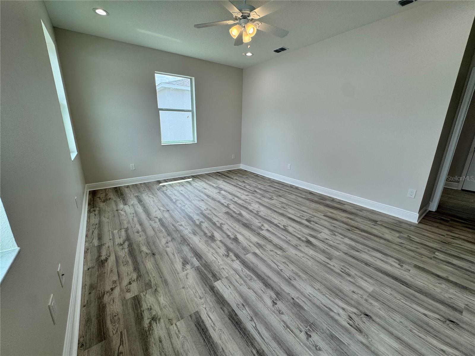Single Family Residence in DADE CITY FL 13532 14TH STREET 59.jpg