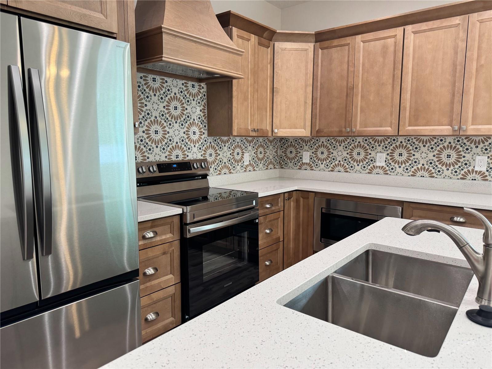 Single Family Residence in DADE CITY FL 13532 14TH STREET 38.jpg