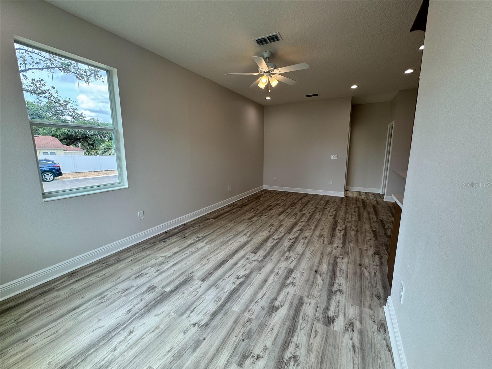 Single Family Residence in DADE CITY FL 13532 14TH STREET 35.jpg
