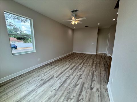 Single Family Residence in DADE CITY FL 13532 14TH STREET 35.jpg
