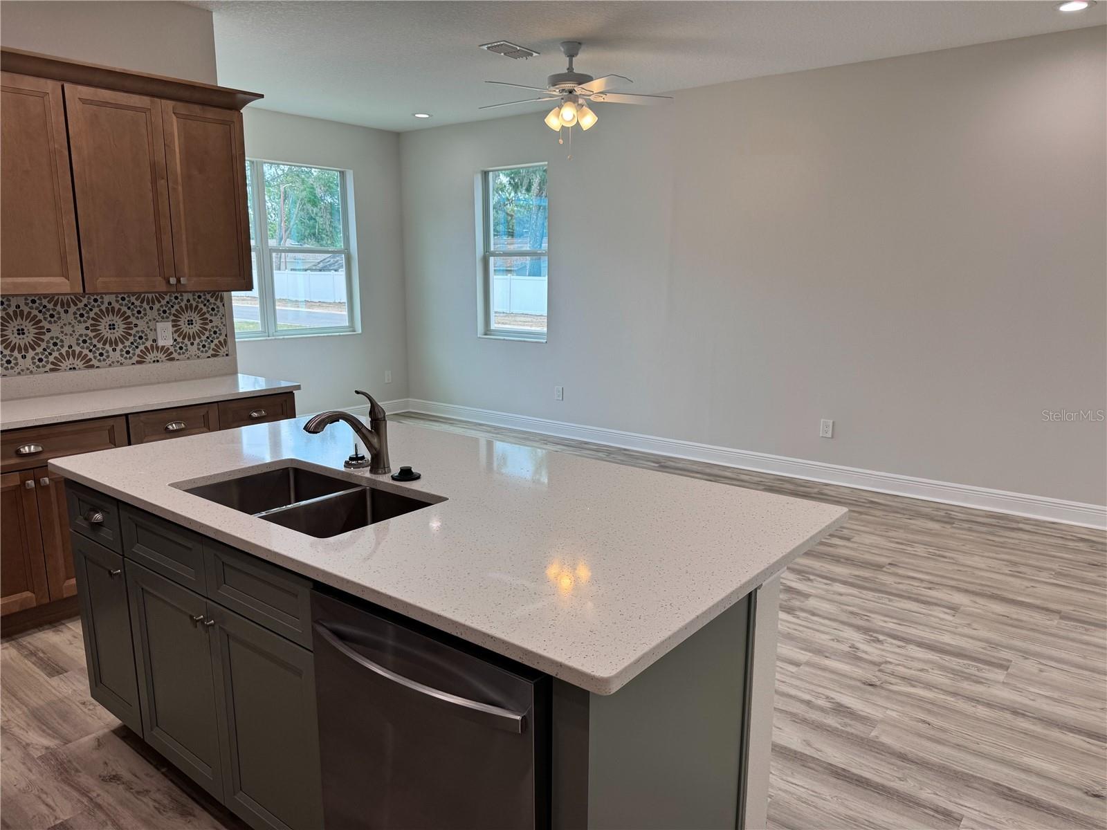 Single Family Residence in DADE CITY FL 13532 14TH STREET 30.jpg