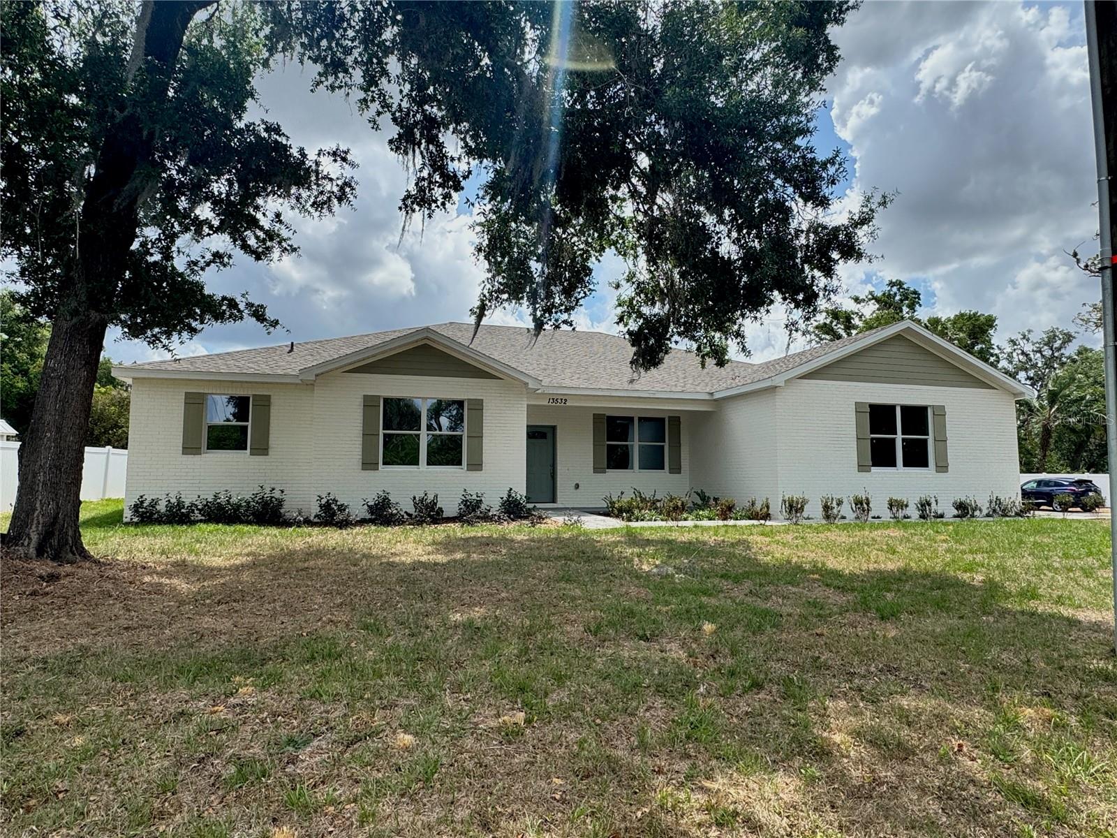 Single Family Residence in DADE CITY FL 13532 14TH STREET 13.jpg