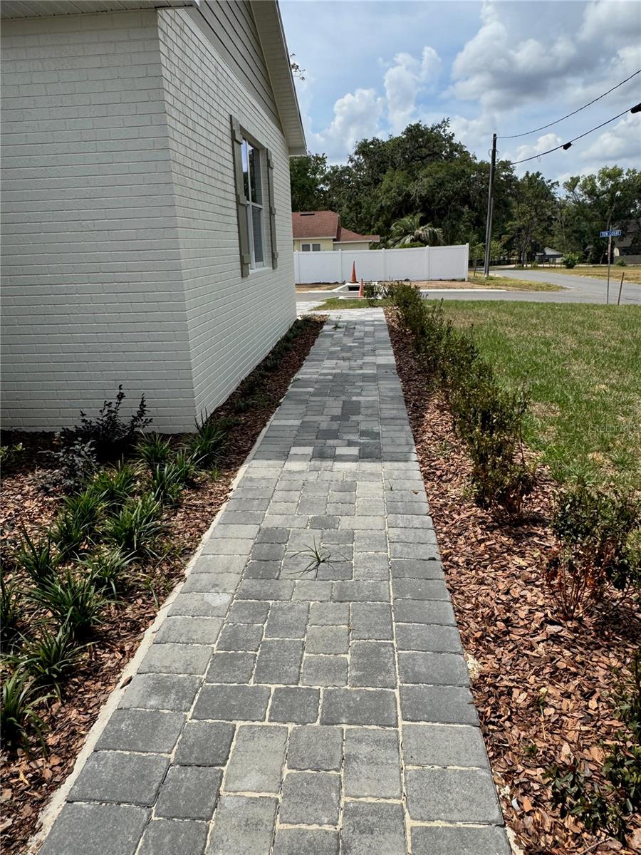 Single Family Residence in DADE CITY FL 13532 14TH STREET 21.jpg